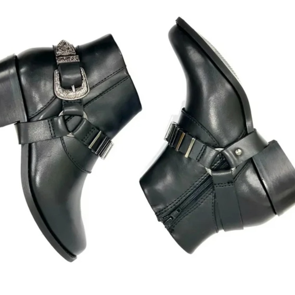 Western ankle bootie🖤